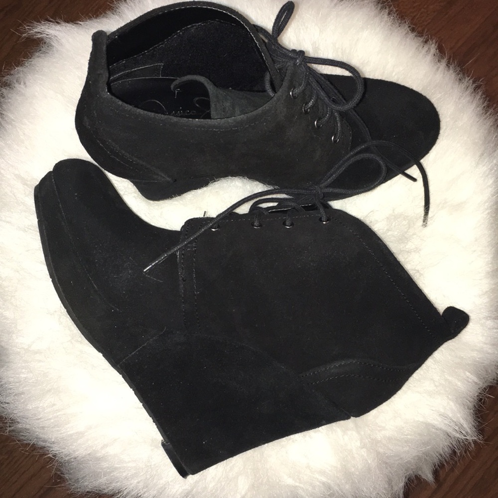Jessica Simpson Wedges